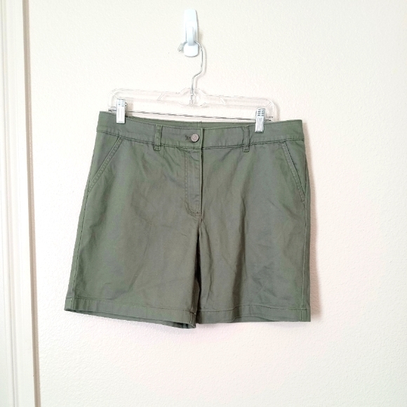 WHBM women's Green Chambray Casual Shorts - Picture 1 of 7